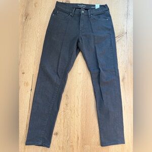 Banana Republic men’s traveler jeans